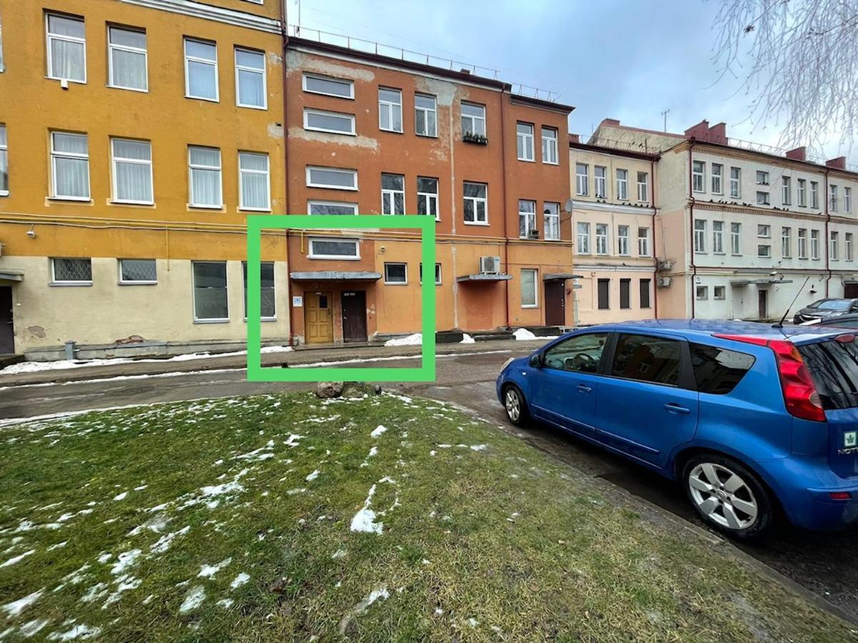 Apartment Lindens With Ac And View To Square