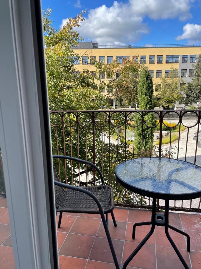 Lindens With Ac And View To Square * Panevezys