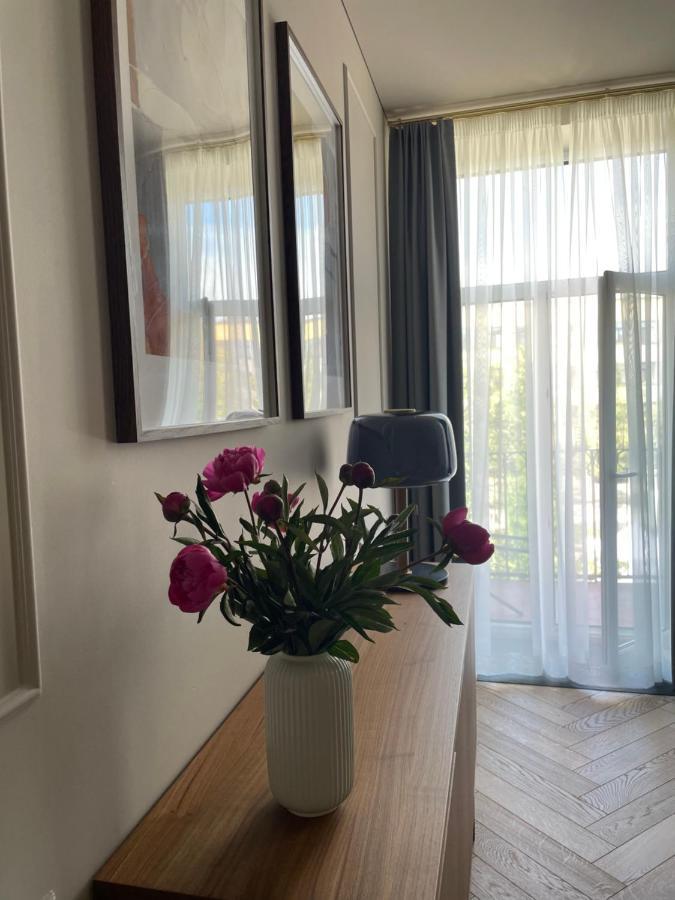 Apartment Lindens With Ac And View To Square Panevezys